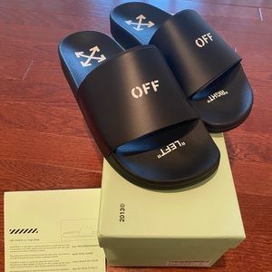 Off-white Pool Slides